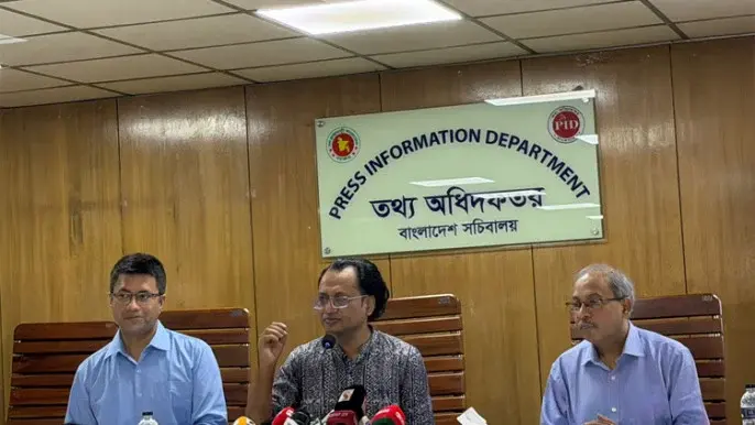 দুই বছরের মধ্যে গ্রাম ও শহরে নিরবচ্ছিন্ন বিদ্যুৎ সরবরাহ নিশ্চিত করবে সরকার: তথ্য উপদেষ্টা