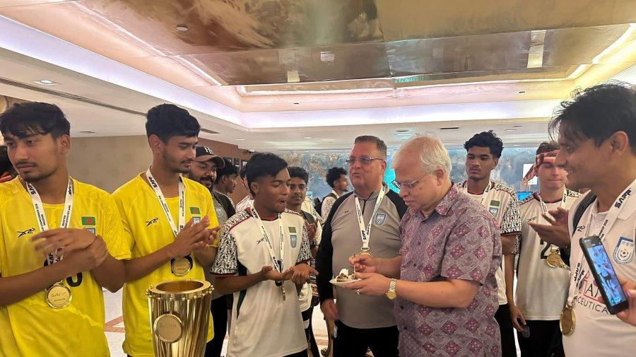 ‘রোনান-মাহিনদের নিয়ে স্বপ্নটা আরও বড়’