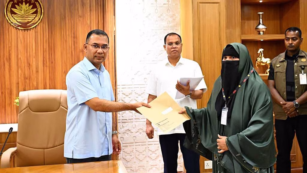 চাকরি পেলেন জুলাই শহীদ ও আহত পরিবারের ১০ জন