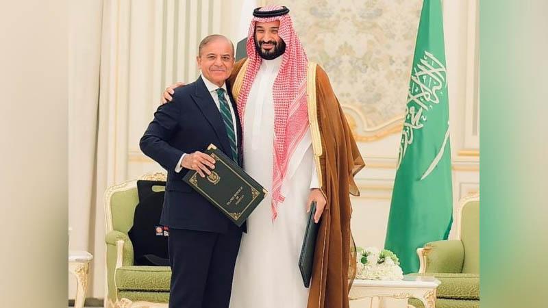 ইরানের বিরুদ্ধে সংঘাতে জড়ানোর ইঙ্গিত, সৌদি-পাকিস্তান প্রতিরক্ষা চুক্তিতে কী রয়েছে