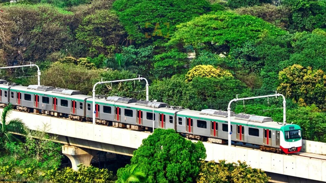 মেট্রোর তারে কাপড়, ৪০ মিনিট মতিঝিল-উত্তরা ট্রেন চলাচল বন্ধ